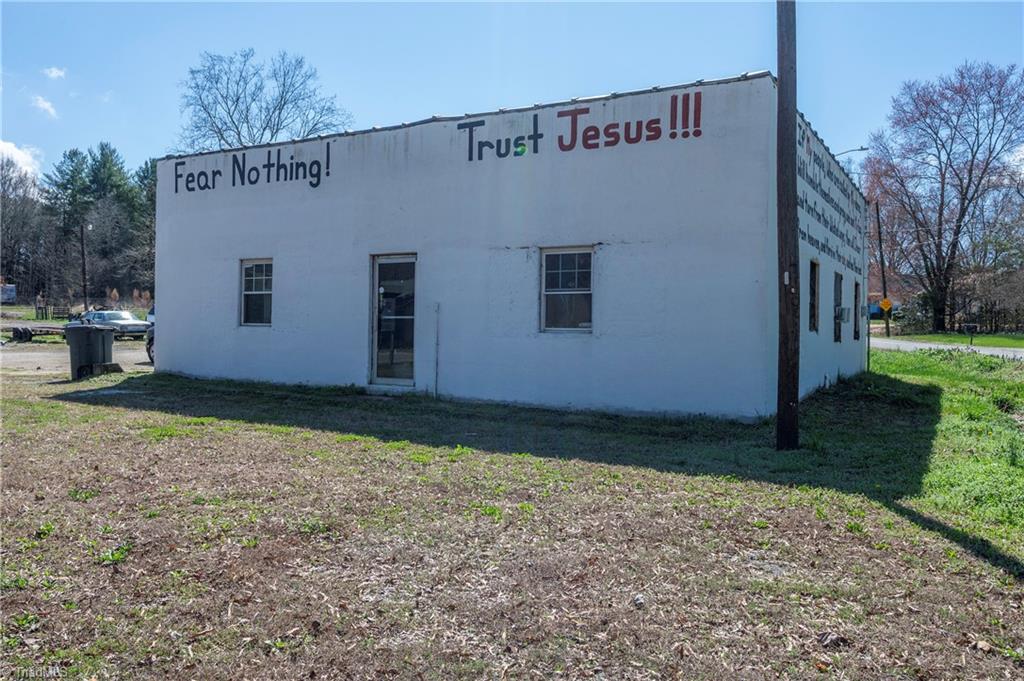 3828 High Point Road Winston-Salem, NC 27107 - Photo 16 of 29 Gallery Image 16
