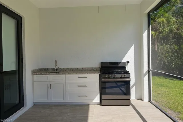 $3,850 | 2330 4th Avenue Southeast, Naples, FL 34117