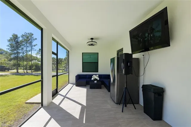 $3,850 | 2330 4th Avenue Southeast, Naples, FL 34117