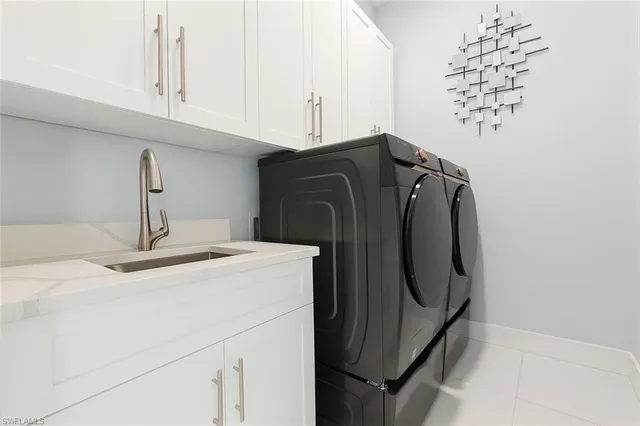 $3,850 | 2330 4th Avenue Southeast, Naples, FL 34117