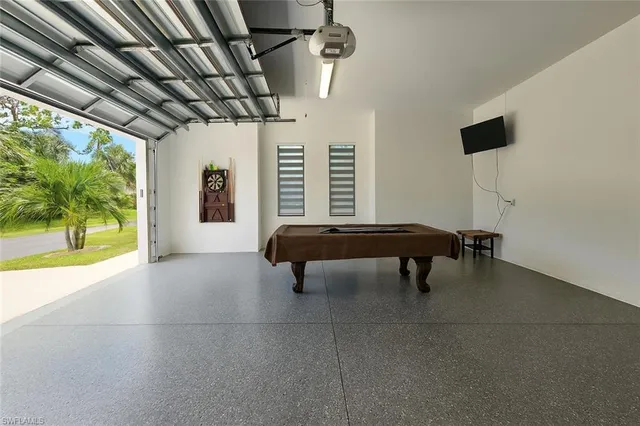 $3,850 | 2330 4th Avenue Southeast, Naples, FL 34117