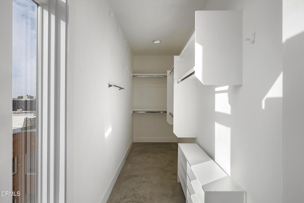 133 South Los Robles Avenue, Unit 501 Pasadena, CA 91101 - Photo 15 of 38 SSR_133SouthLosRobles501_029_FLEXMLS