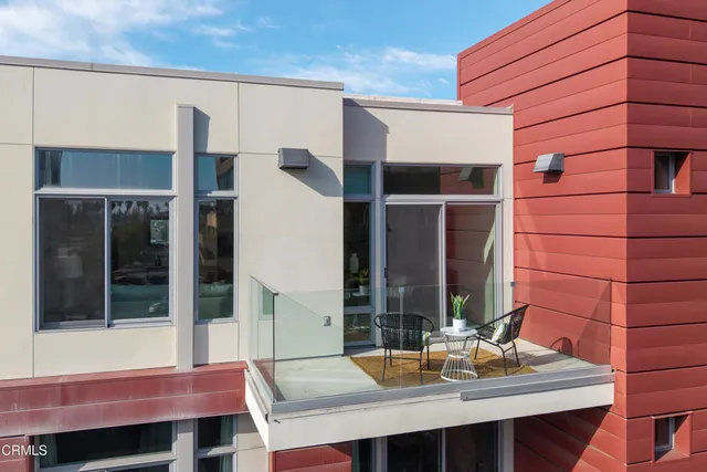 $1,099,000 | 133 South Los Robles Avenue, Unit 501, Pasadena, CA 91101