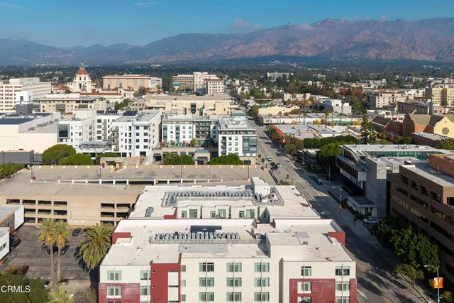 $1,099,000 | 133 South Los Robles Avenue, Unit 501, Pasadena, CA 91101