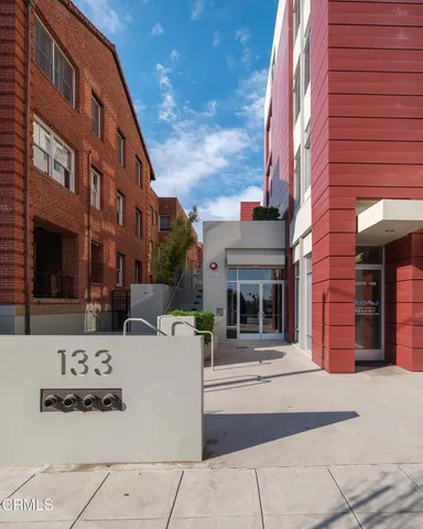 $1,099,000 | 133 South Los Robles Avenue, Unit 501, Pasadena, CA 91101