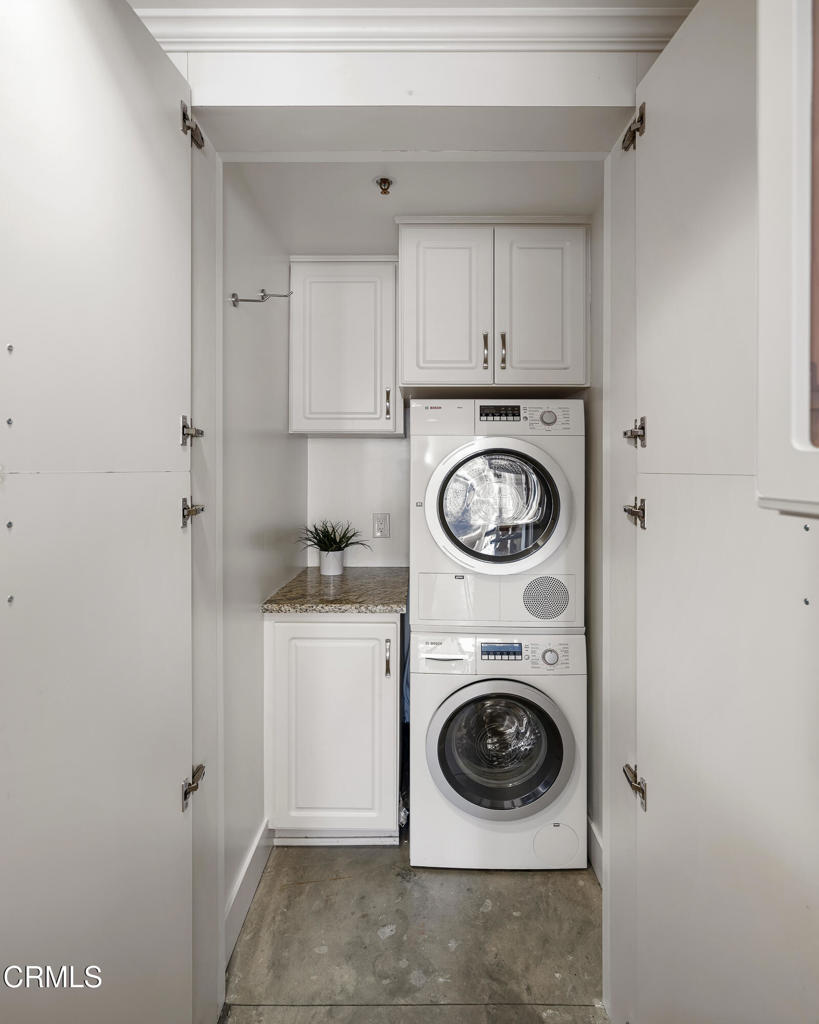 133 South Los Robles Avenue, Unit 501 Pasadena, CA 91101 - Photo 5 of 38 SSR_133SouthLosRobles501_013_FLEXMLS