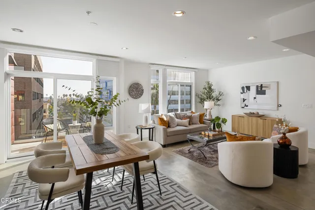 $1,099,000 | 133 South Los Robles Avenue, Unit 501, Pasadena, CA 91101