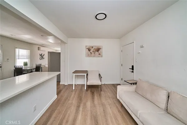 $4,000 | 8734 Ramsgate Avenue, Los Angeles, CA 90045