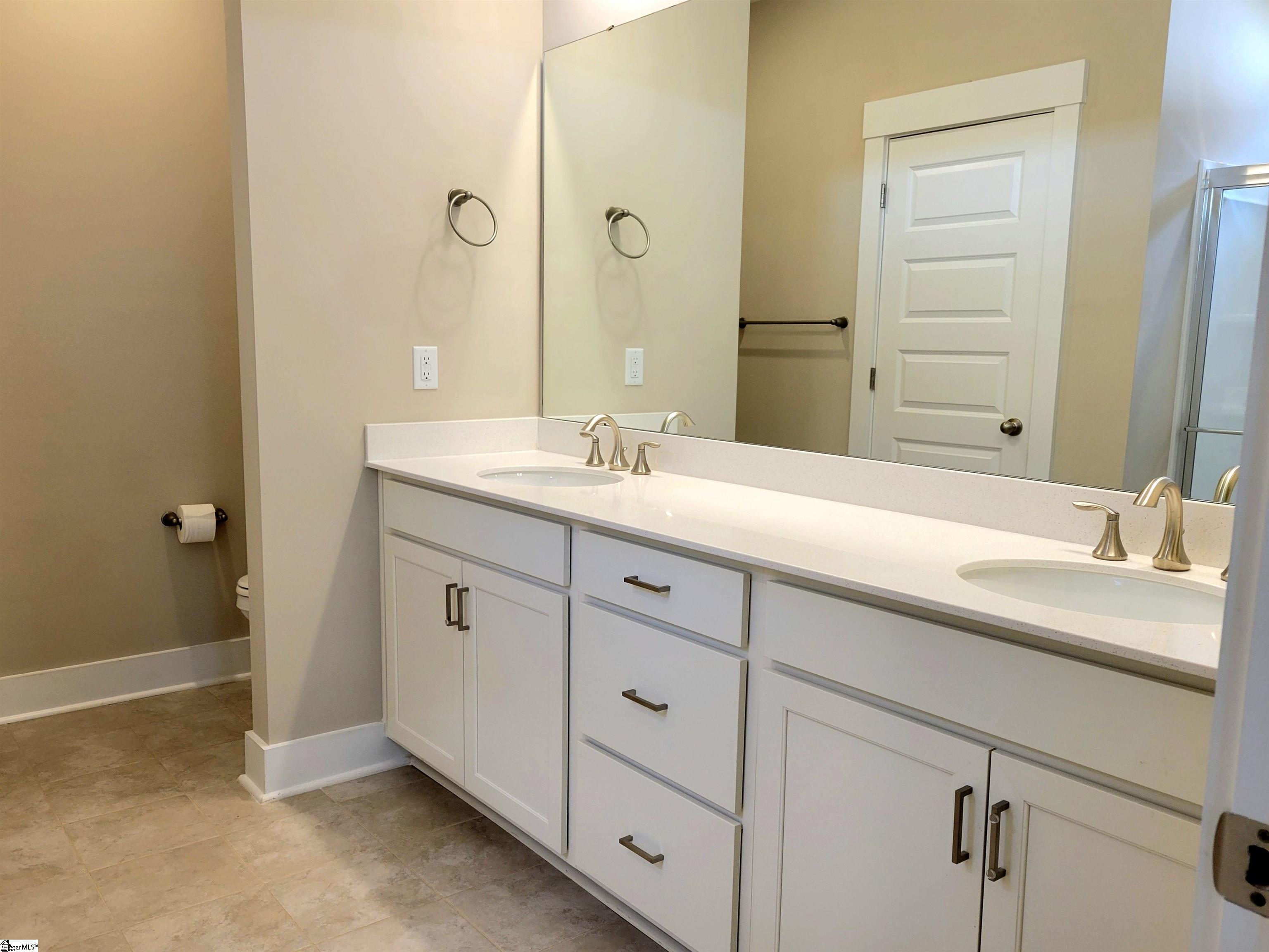 112 Tiger Lily Drive Anderson, SC 29621 - Photo 5 of 36