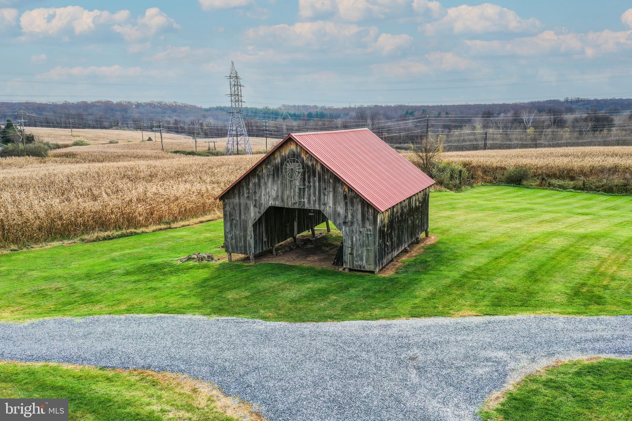 17200 Riffle Ford Road Germantown, MD 20874 - Photo 19 of 97 Exterior Front Historic Barn