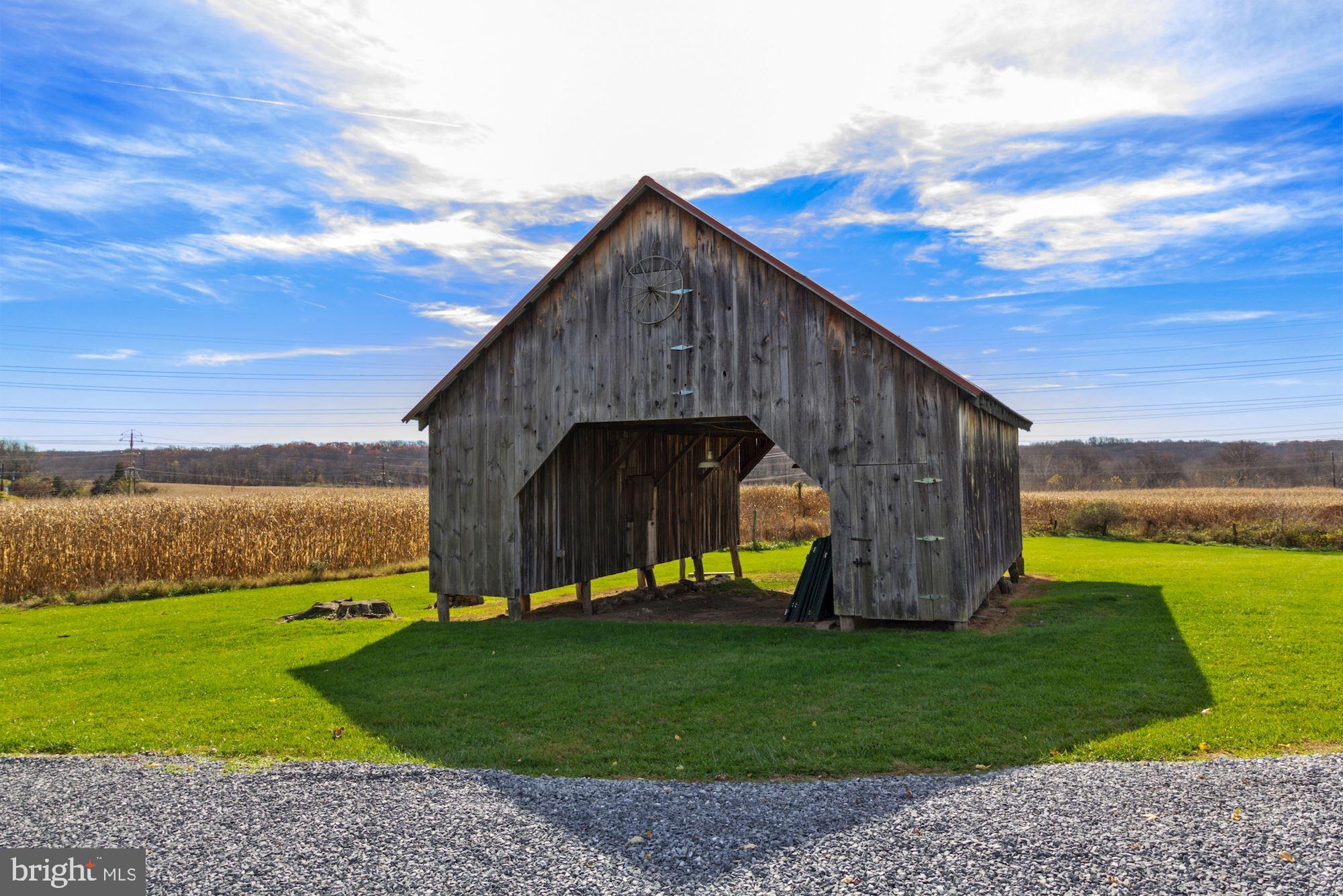17200 Riffle Ford Road Germantown, MD 20874 - Photo 20 of 97 Exterior Front Historic Barn