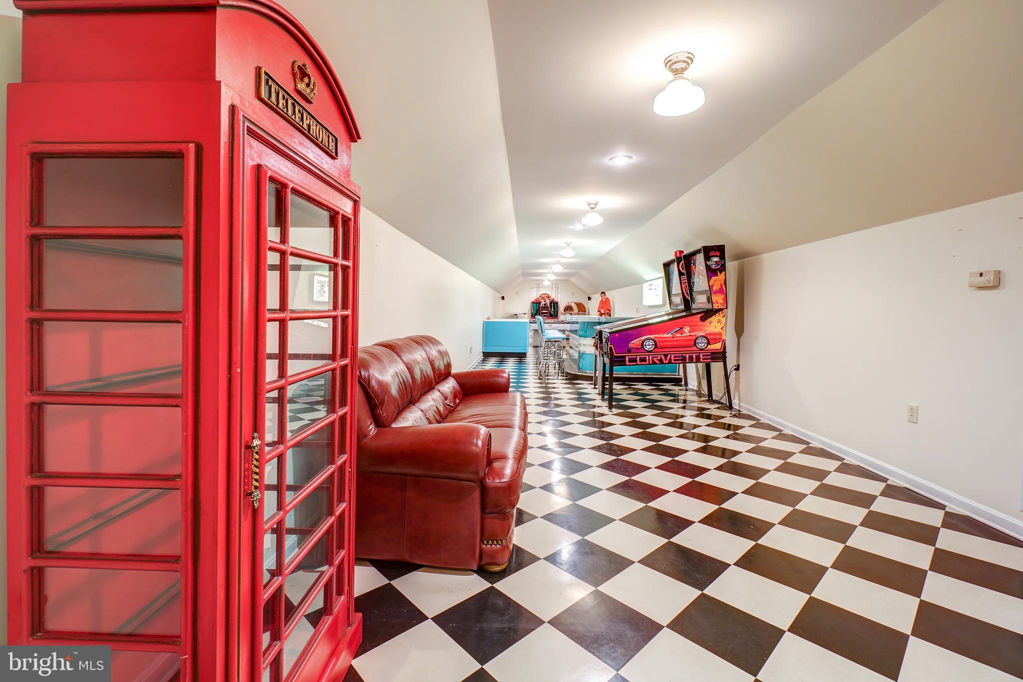 17200 Riffle Ford Road Germantown, MD 20874 - Photo 38 of 97 Upper Level of Garage