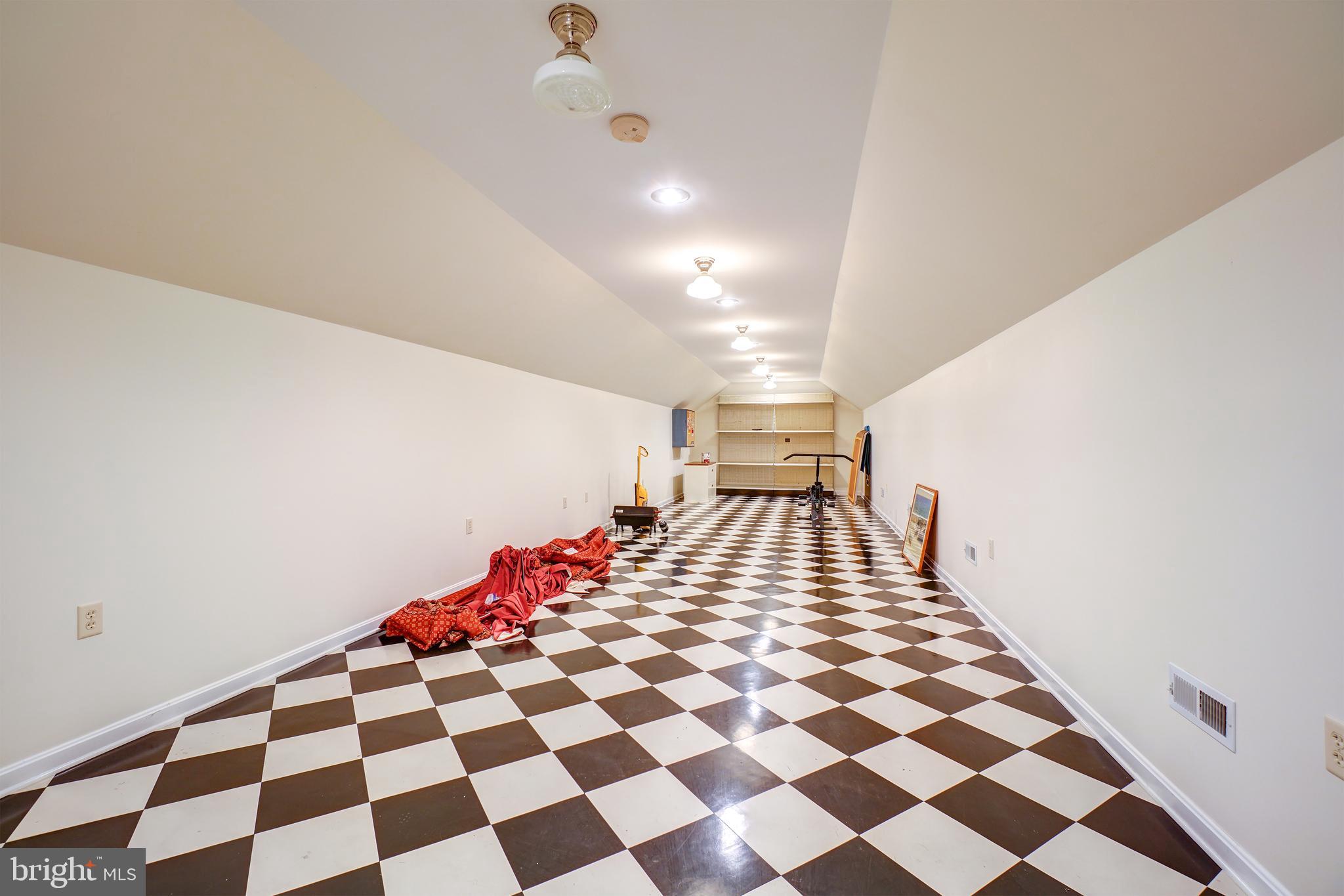 17200 Riffle Ford Road Germantown, MD 20874 - Photo 42 of 97 Upper Level of Garage