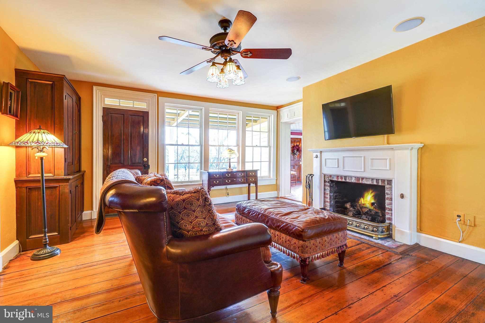 17200 Riffle Ford Road Germantown, MD 20874 - Photo 56 of 97 Family Room