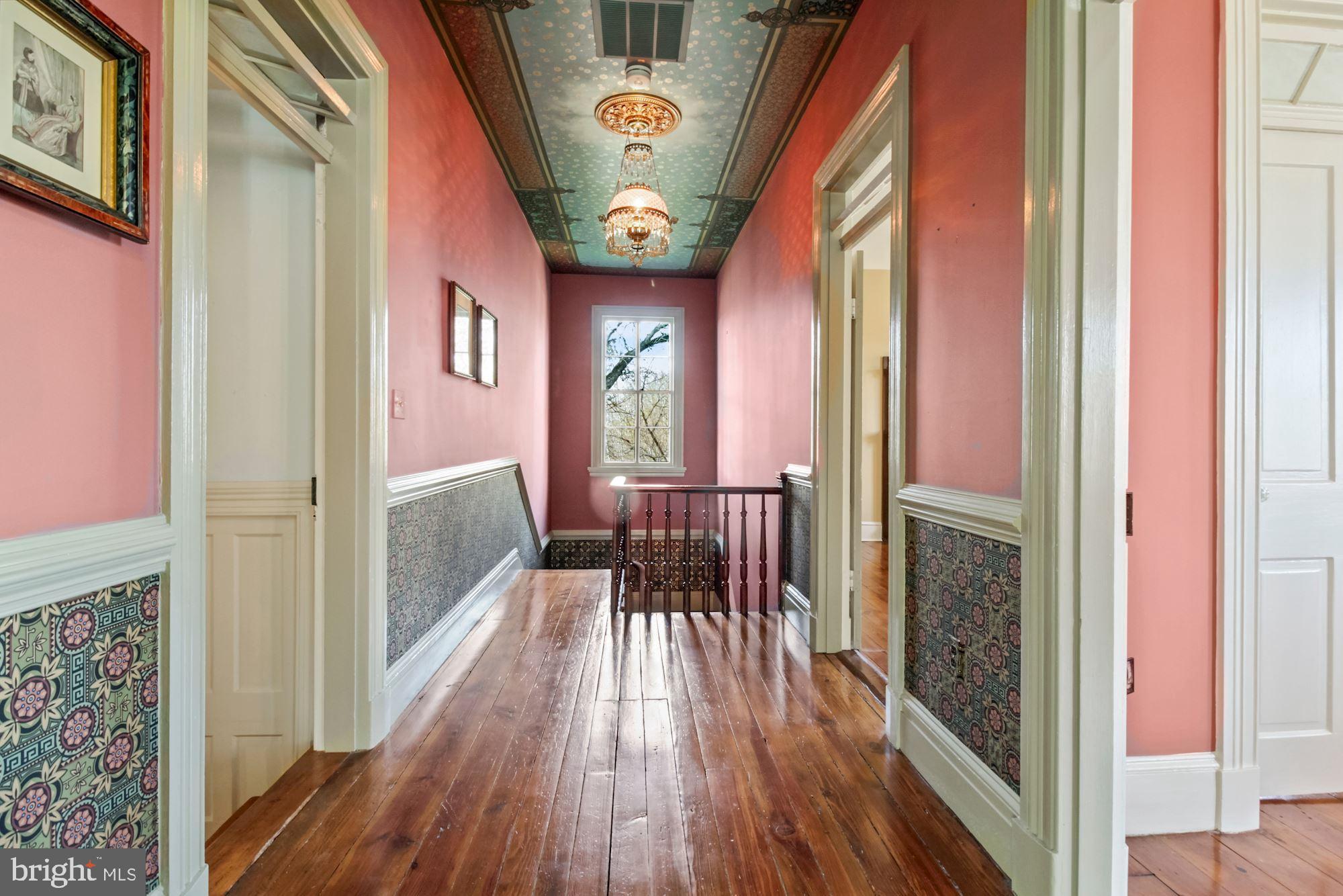 17200 Riffle Ford Road Germantown, MD 20874 - Photo 69 of 97 Upper Level Hallway