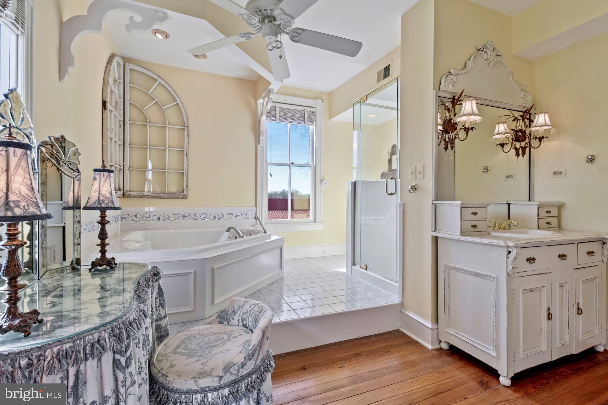 17200 Riffle Ford Road Germantown, MD 20874 - Photo 75 of 97 Primary Bathroom