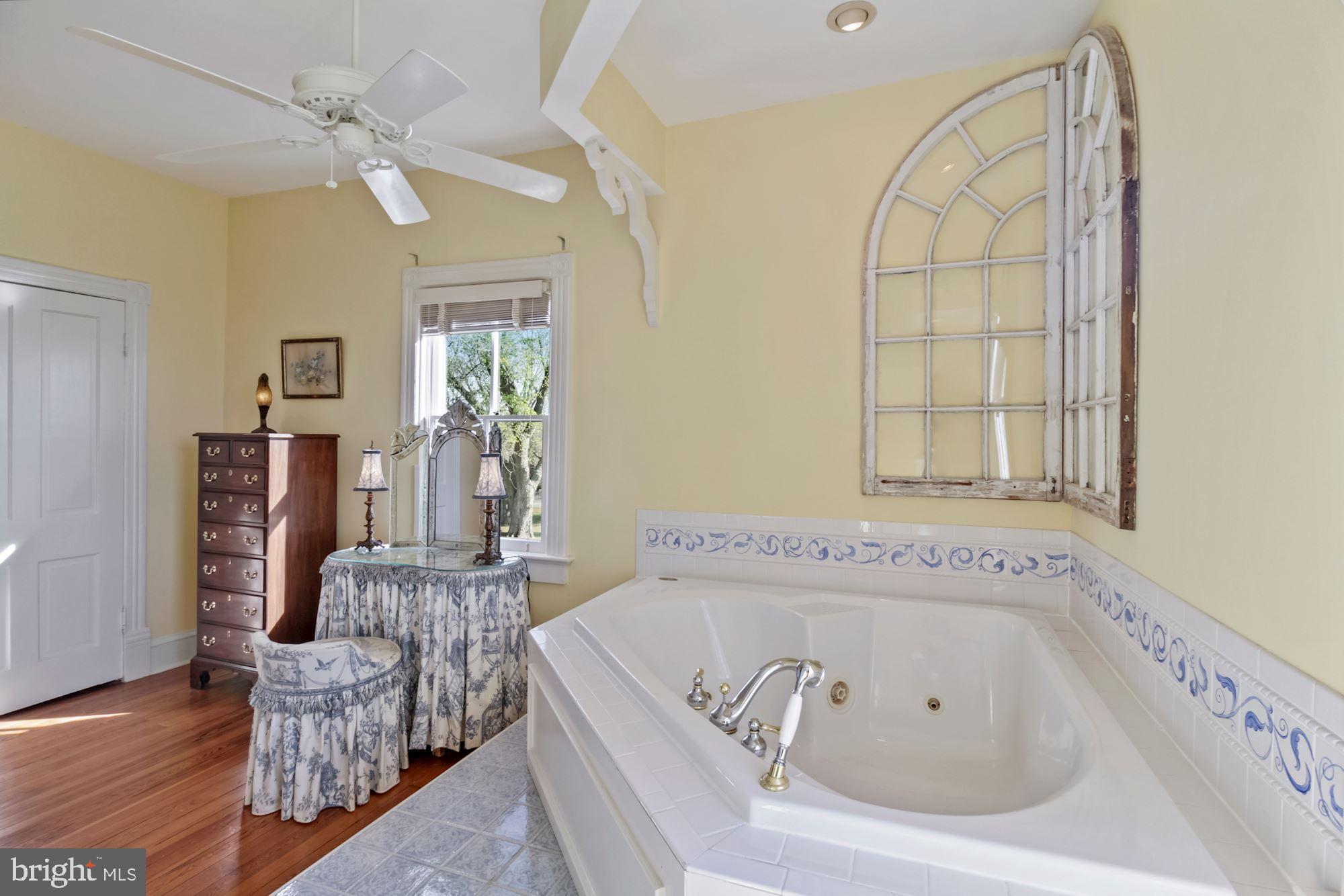 17200 Riffle Ford Road Germantown, MD 20874 - Photo 76 of 97 Primary Bathroom