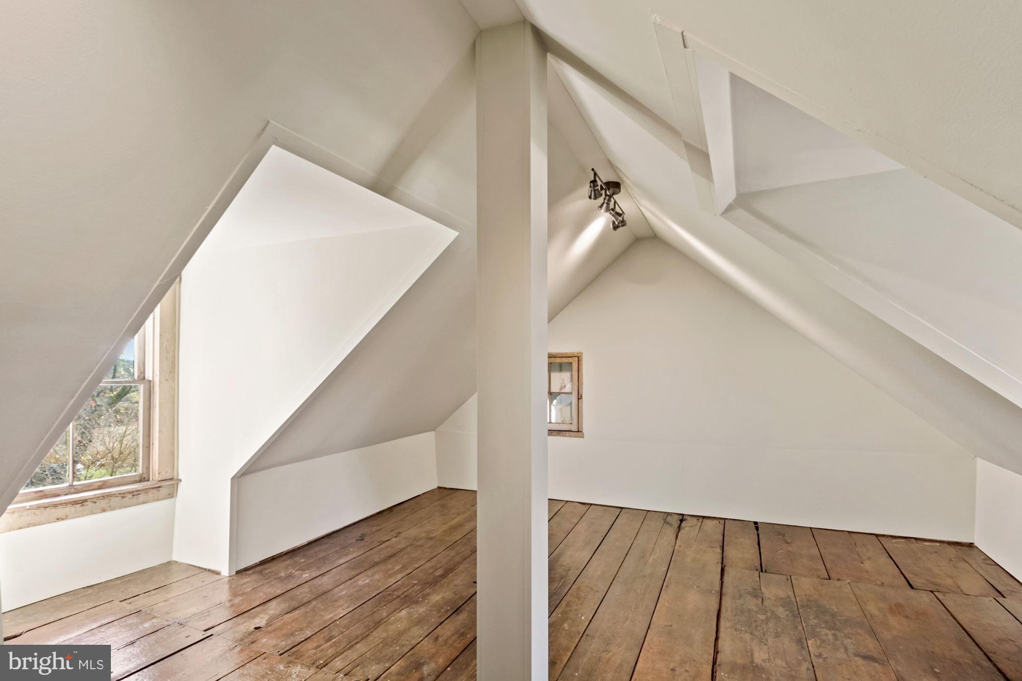 17200 Riffle Ford Road Germantown, MD 20874 - Photo 88 of 97 Upper-Level Attic/Flex Space