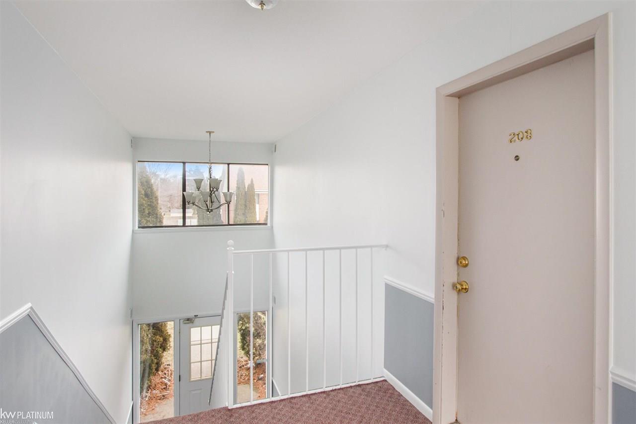 43298 Mound Road Sterling Heights, MI 48314 - Photo 3 of 15 50064604-2.JPG