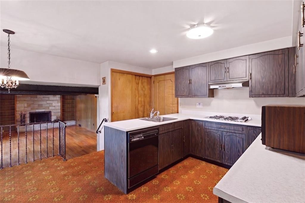 480 Herbst Manor Road Coraopolis, PA 15108 - Photo 14 of 50