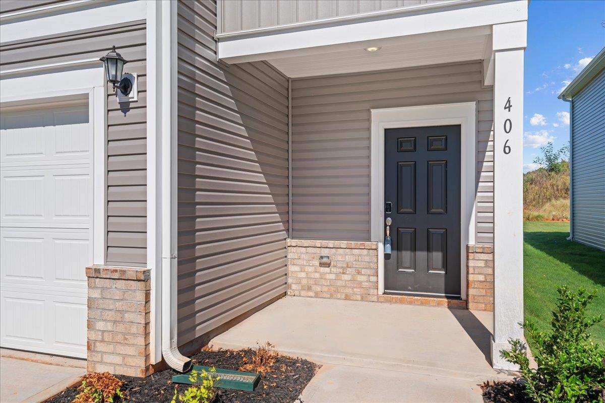 406 Shortleaf Lane Pendleton, SC 29670 - Photo 3 of 36