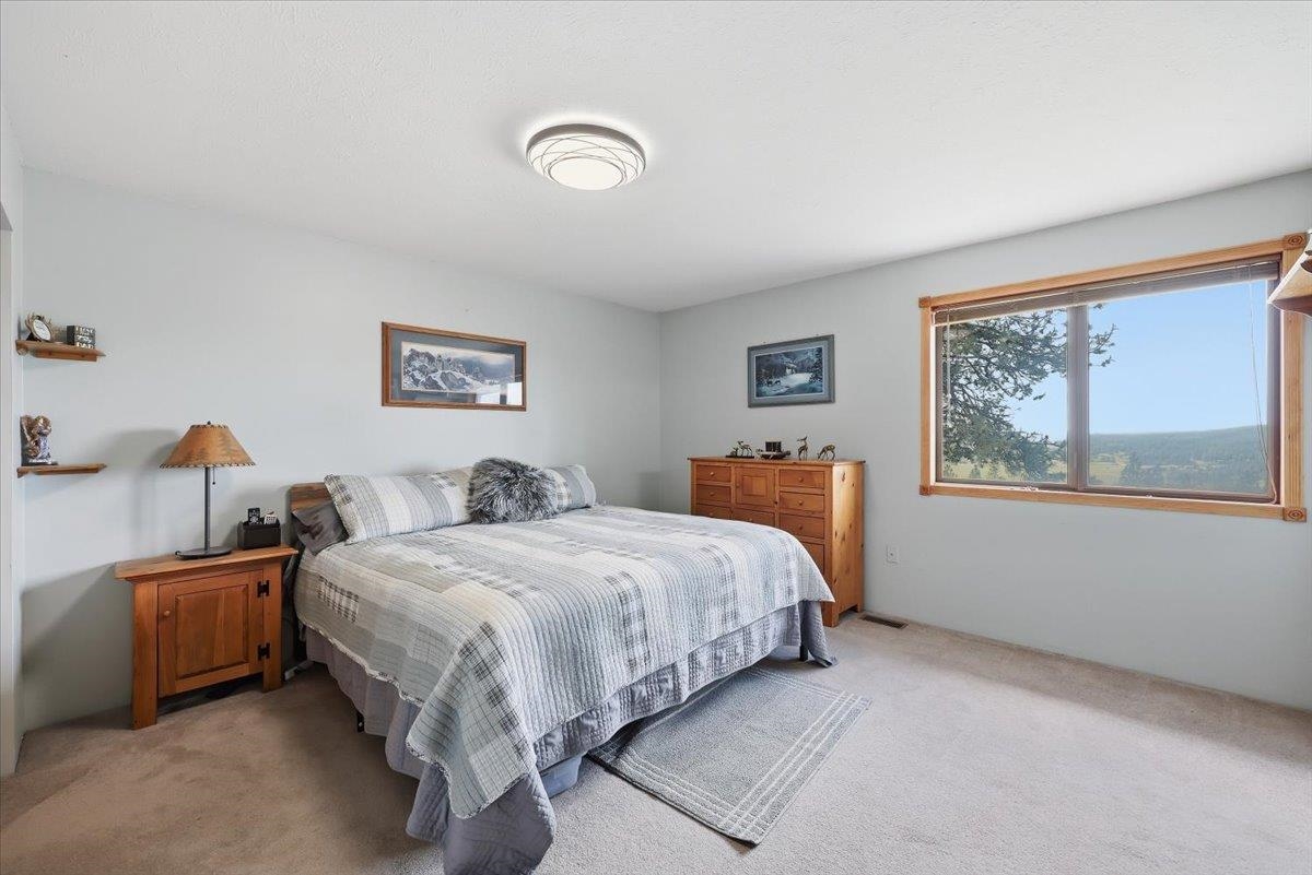15009 East Cooper Road Mead, WA 99021 - Photo 19 of 50