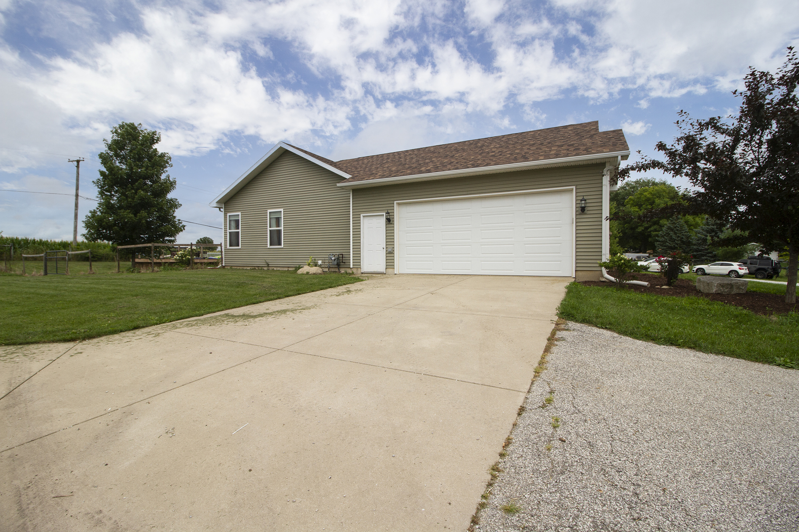 3741 East Chestnut Street Kankakee, IL 60901 - Photo 27 of 44 a house with a outdoor space