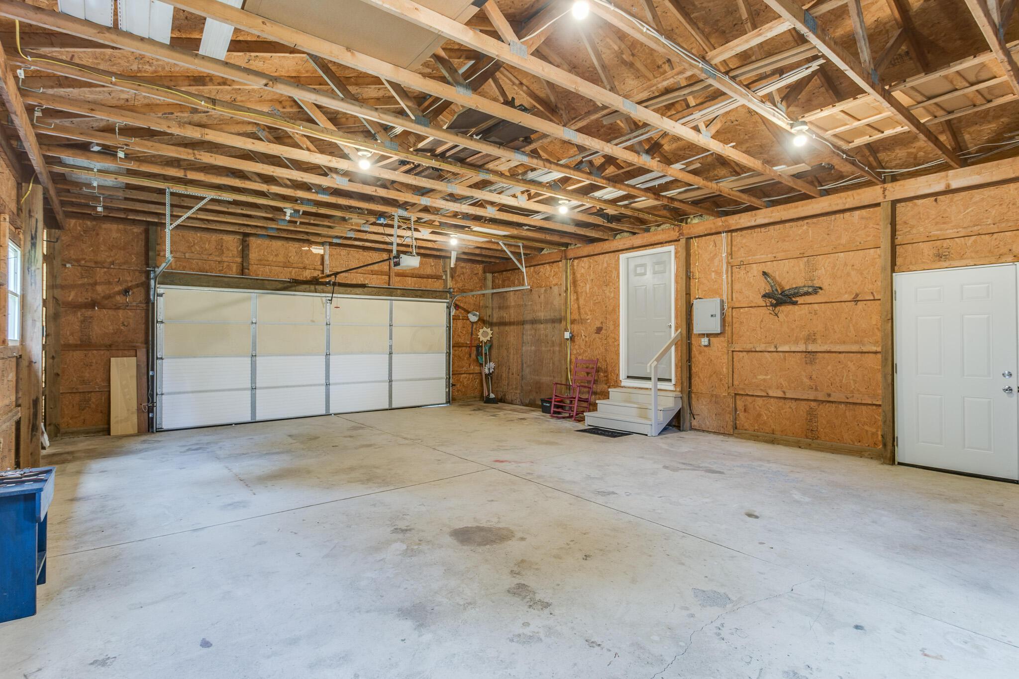 3313 North Old State Road Delaware, OH 43015 - Photo 77 of 109 75