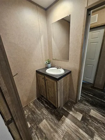 a view of walk in closet