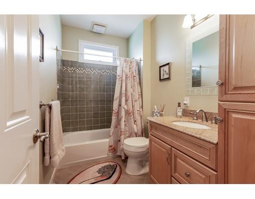 21 Elmlawn Road Braintree, MA 02184 - Photo 15 of 27 Gallery Image 15