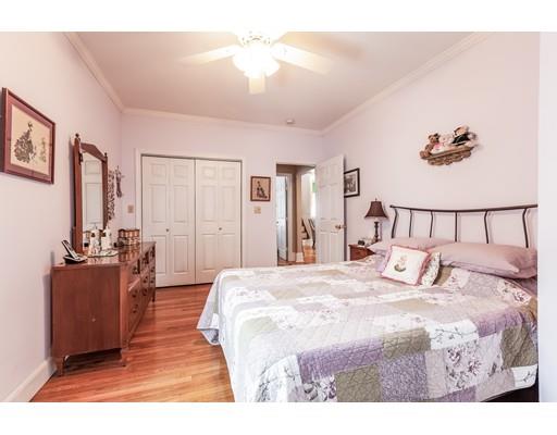 21 Elmlawn Road Braintree, MA 02184 - Photo 17 of 27 Gallery Image 17