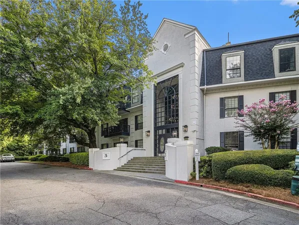 $2,000 | 3307 Pine Heights Drive Northeast, Atlanta, GA 30324