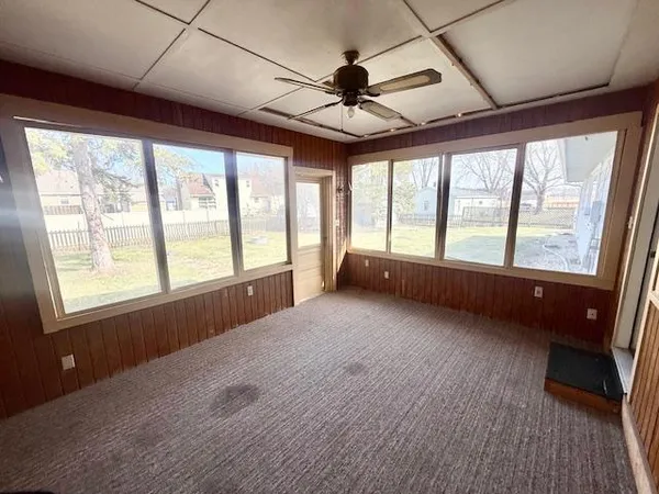 $164,900 | 115 McPhail Drive, Redwood Falls, MN 56283