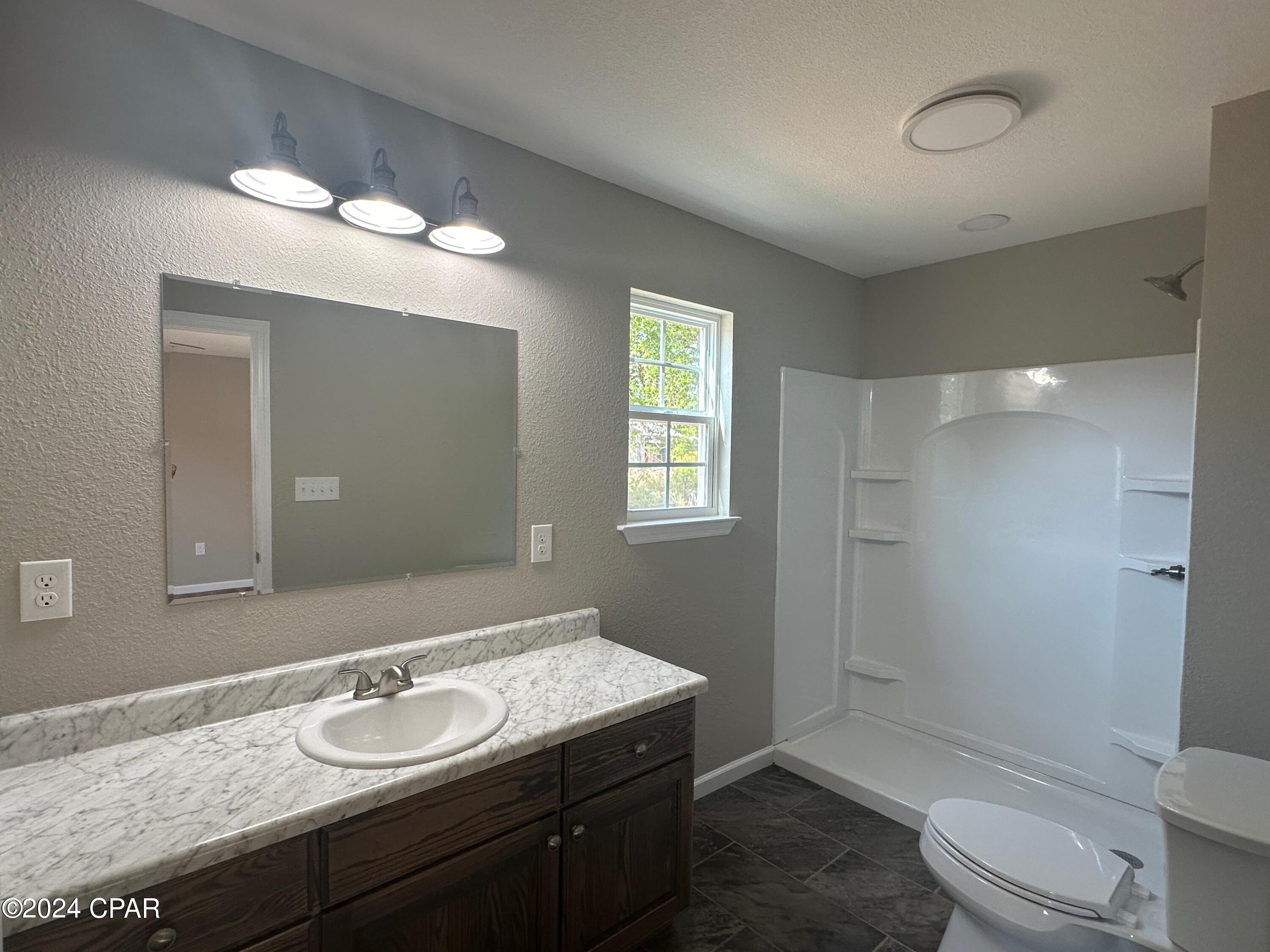 6683 Grande Oak Loop Grand Ridge, FL 32442 - Photo 7 of 10 Gallery Image 7