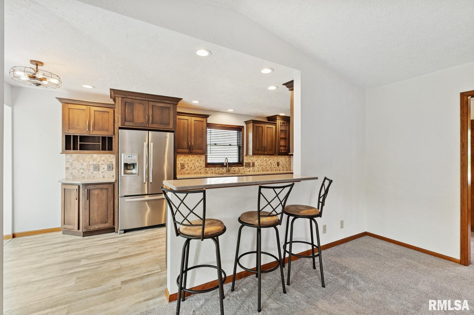 5495 White Post Road Bettendorf, IA 52722 - Photo 12 of 42