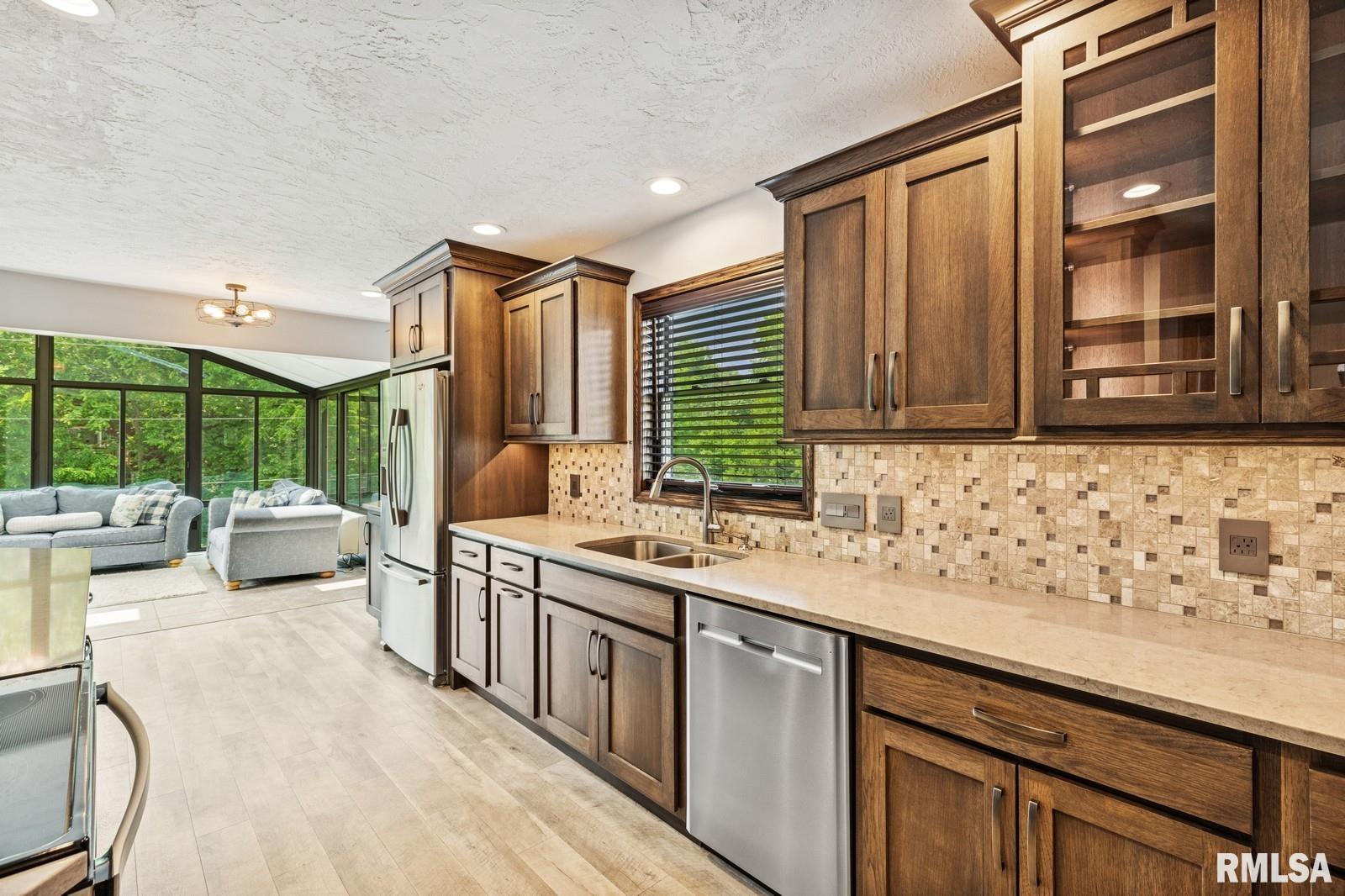 5495 White Post Road Bettendorf, IA 52722 - Photo 17 of 42