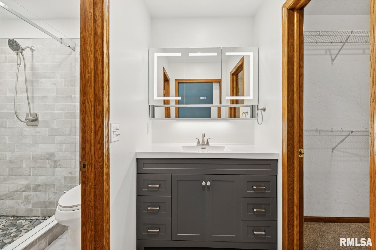 5495 White Post Road Bettendorf, IA 52722 - Photo 25 of 42