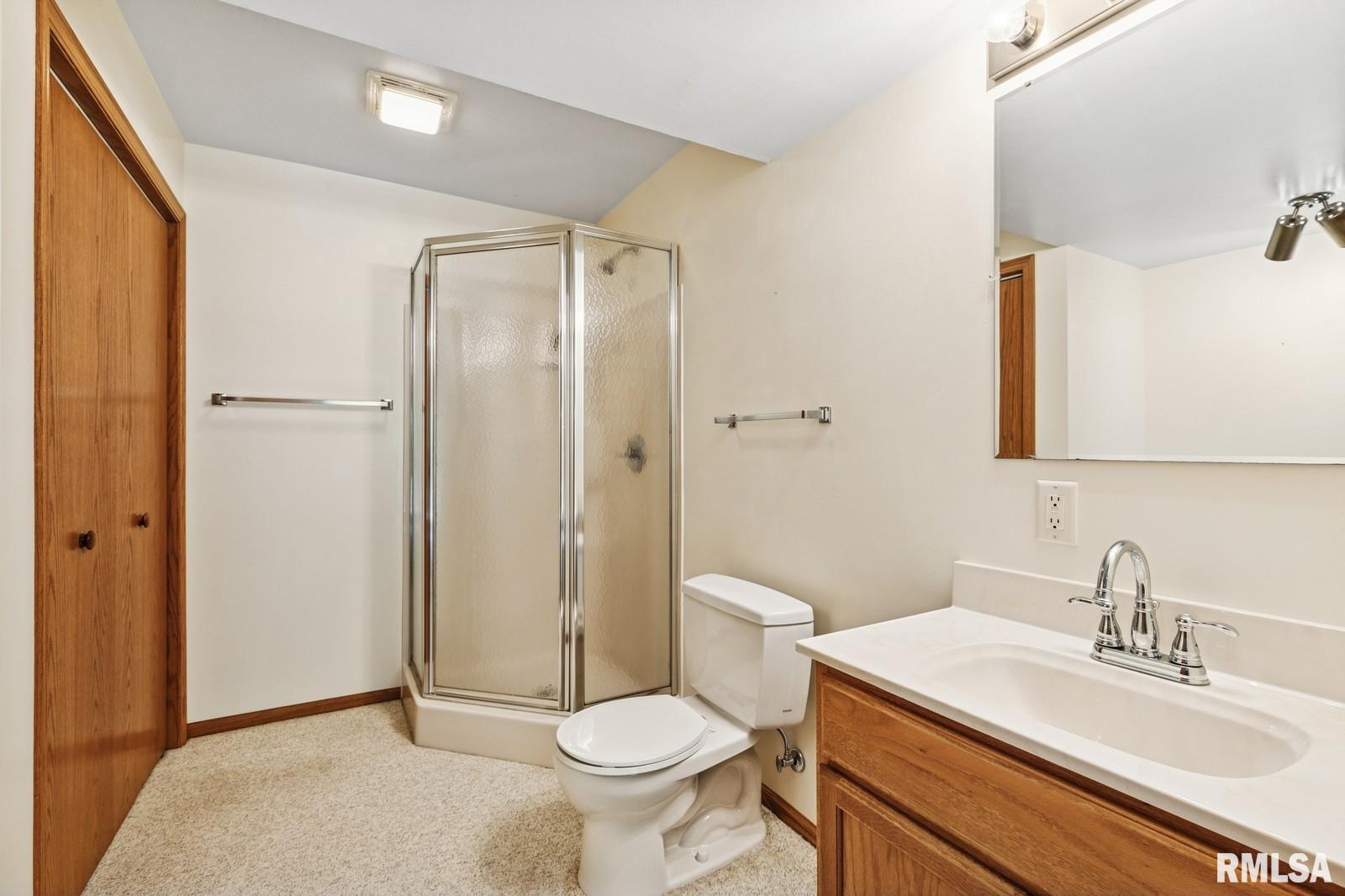 5495 White Post Road Bettendorf, IA 52722 - Photo 35 of 42