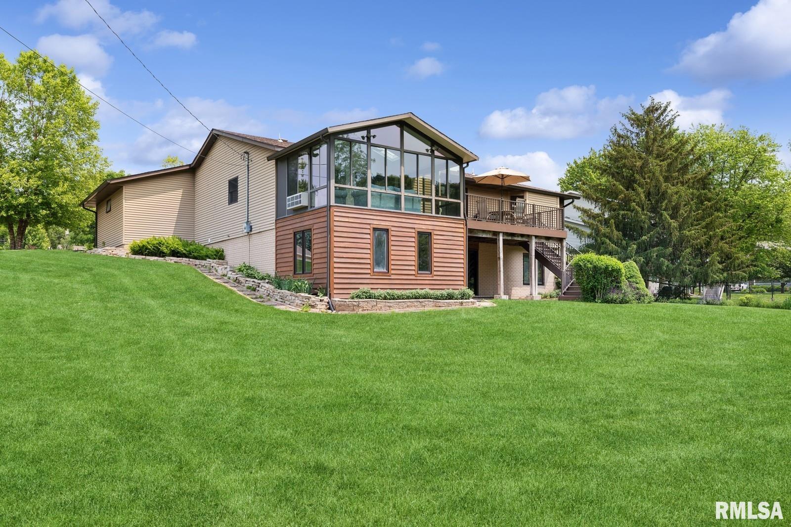 5495 White Post Road Bettendorf, IA 52722 - Photo 4 of 42