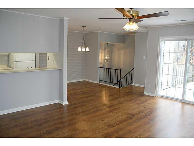 3972 Braddock Road, Unit 3972 Indianapolis, IN 46268 - Photo 3 of 18 Gallery Image 3