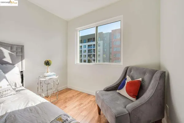 $308,000 | 6400 Christie Avenue, Unit 5209, Emeryville, CA 94608