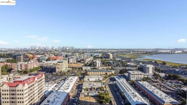 $308,000 | 6400 Christie Avenue, Unit 5209, Emeryville, CA 94608