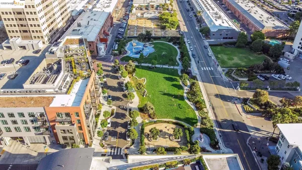 $308,000 | 6400 Christie Avenue, Unit 5209, Emeryville, CA 94608
