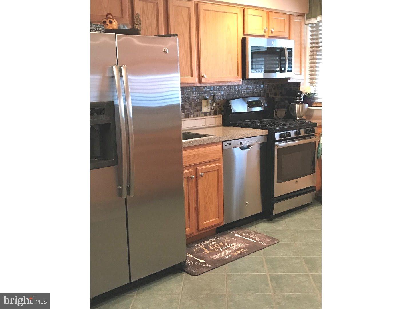 4142 Whiting Road Philadelphia, PA 19154 - Photo 10 of 22 Gallery Image 10