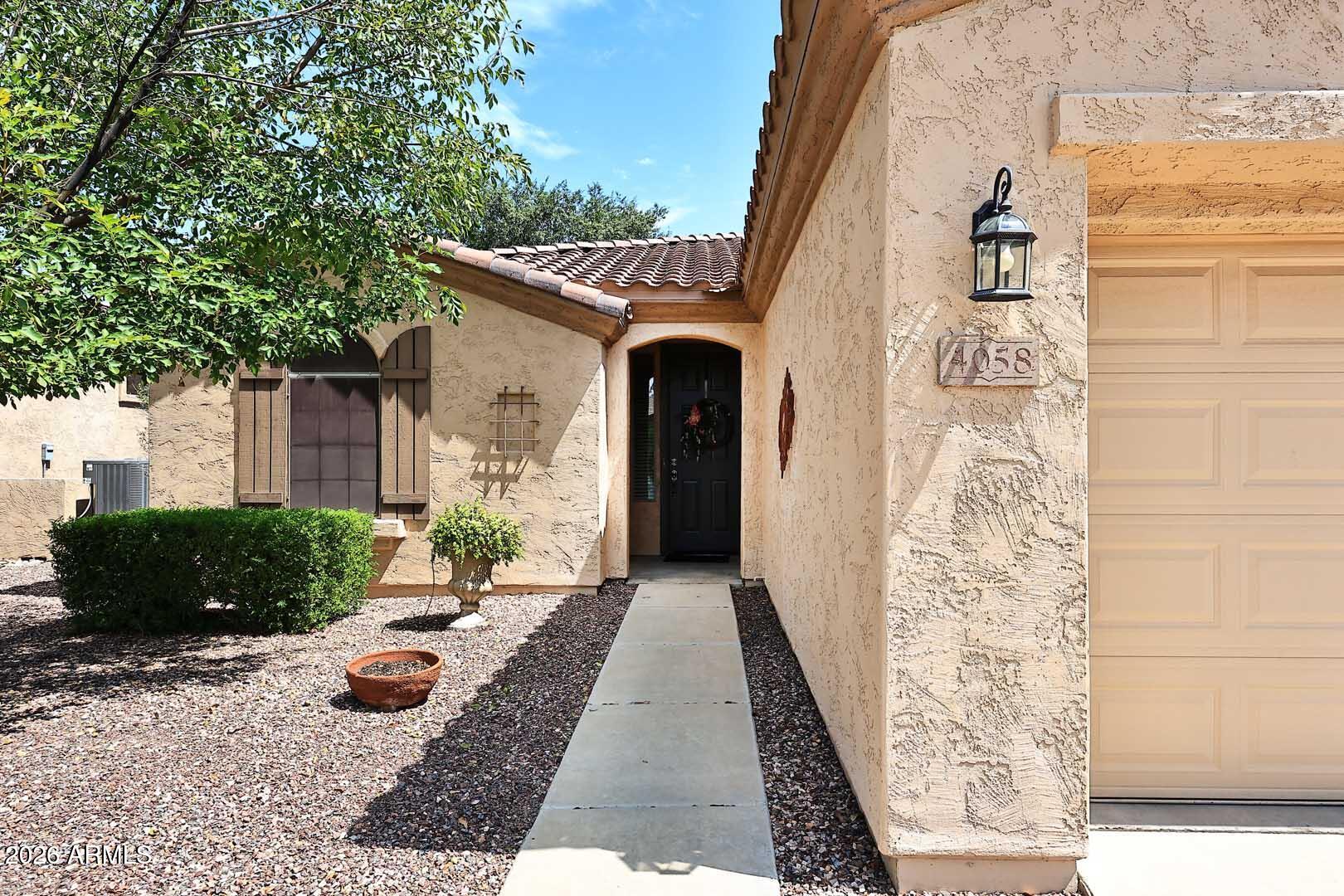 4058 East Rakestraw Lane Gilbert, AZ 85298 - Photo 33 of 55 Entry