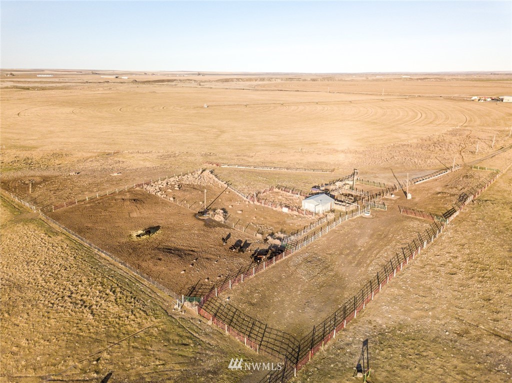 16388 Rd I Northeast Moses Lake, WA 98837 - Photo 14 of 39 Gallery Image 14