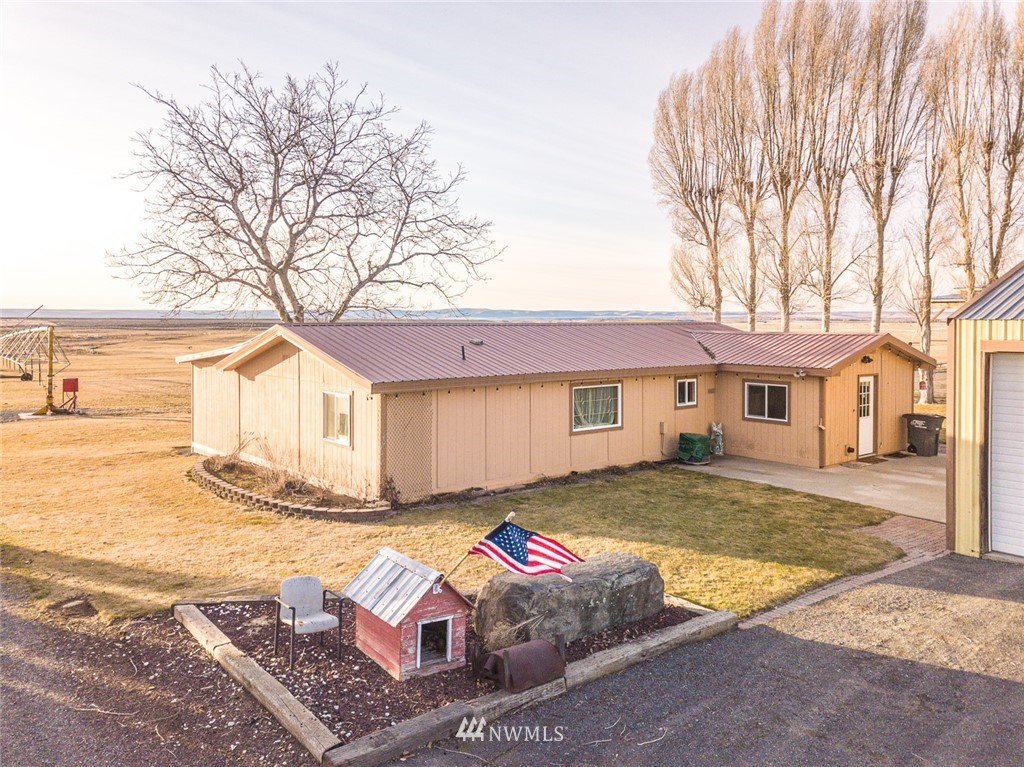 16388 Rd I Northeast Moses Lake, WA 98837 - Photo 29 of 39 Gallery Image 29