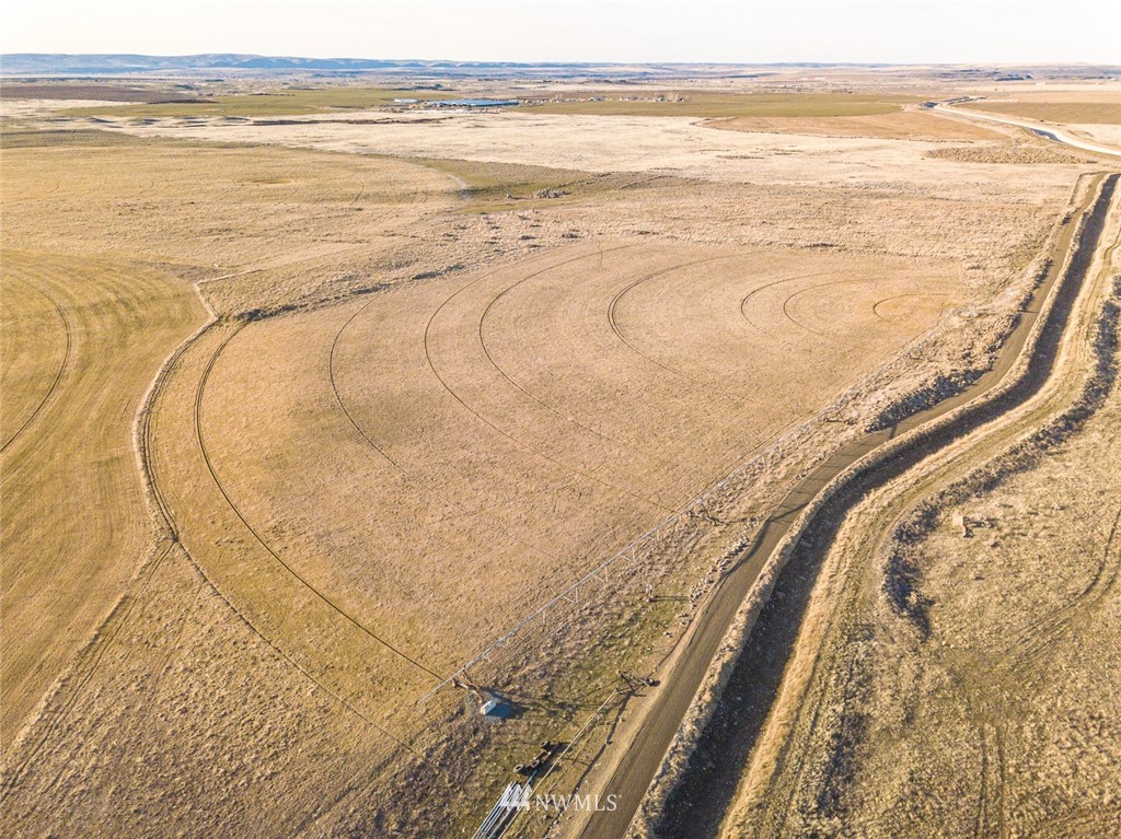 16388 Rd I Northeast Moses Lake, WA 98837 - Photo 9 of 39 Gallery Image 9