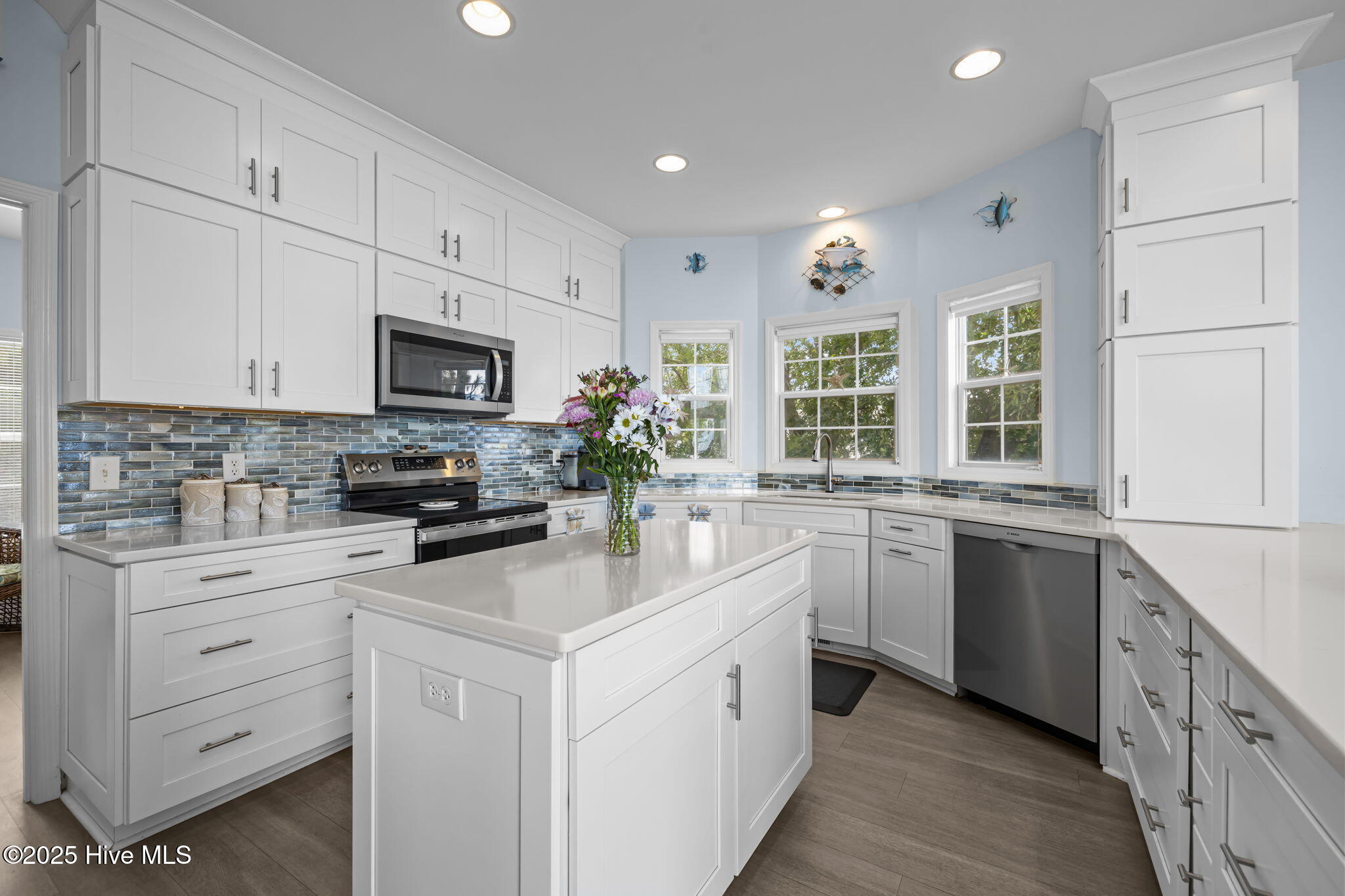 8722 Emerald Plantation Road Emerald Isle, NC 28594 - Photo 18 of 74 23-web-or-mls-1S3A2294