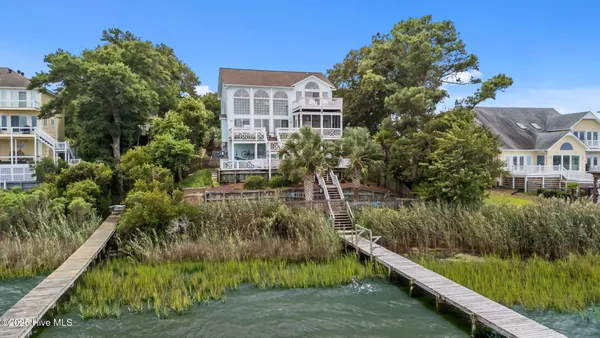 $2,215,000 | 8722 Emerald Plantation Road, Emerald Isle, NC 28594